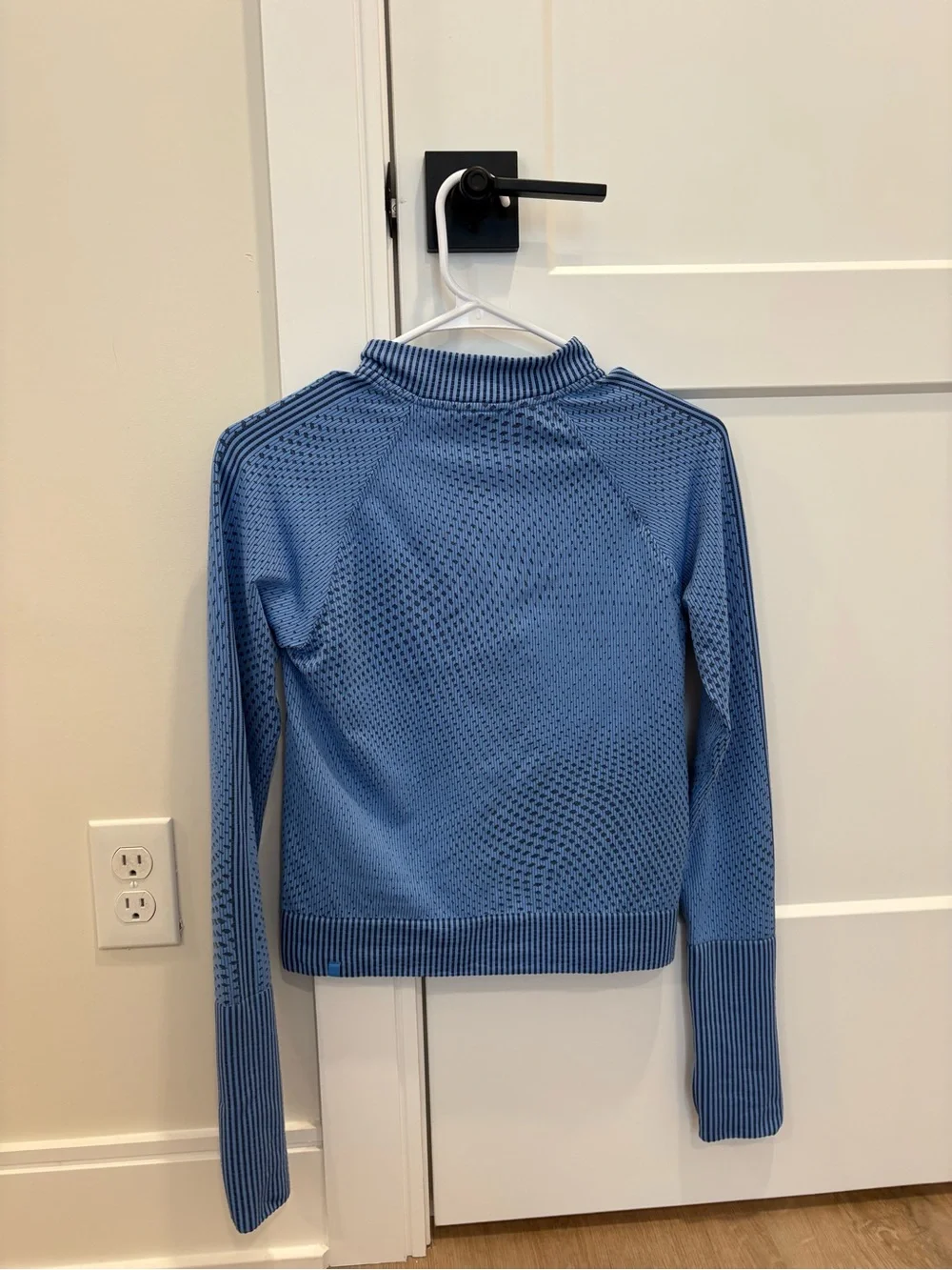 lululemon athletica pet smoke
